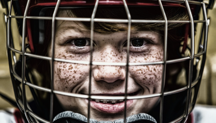 How many minutes is ice hockey